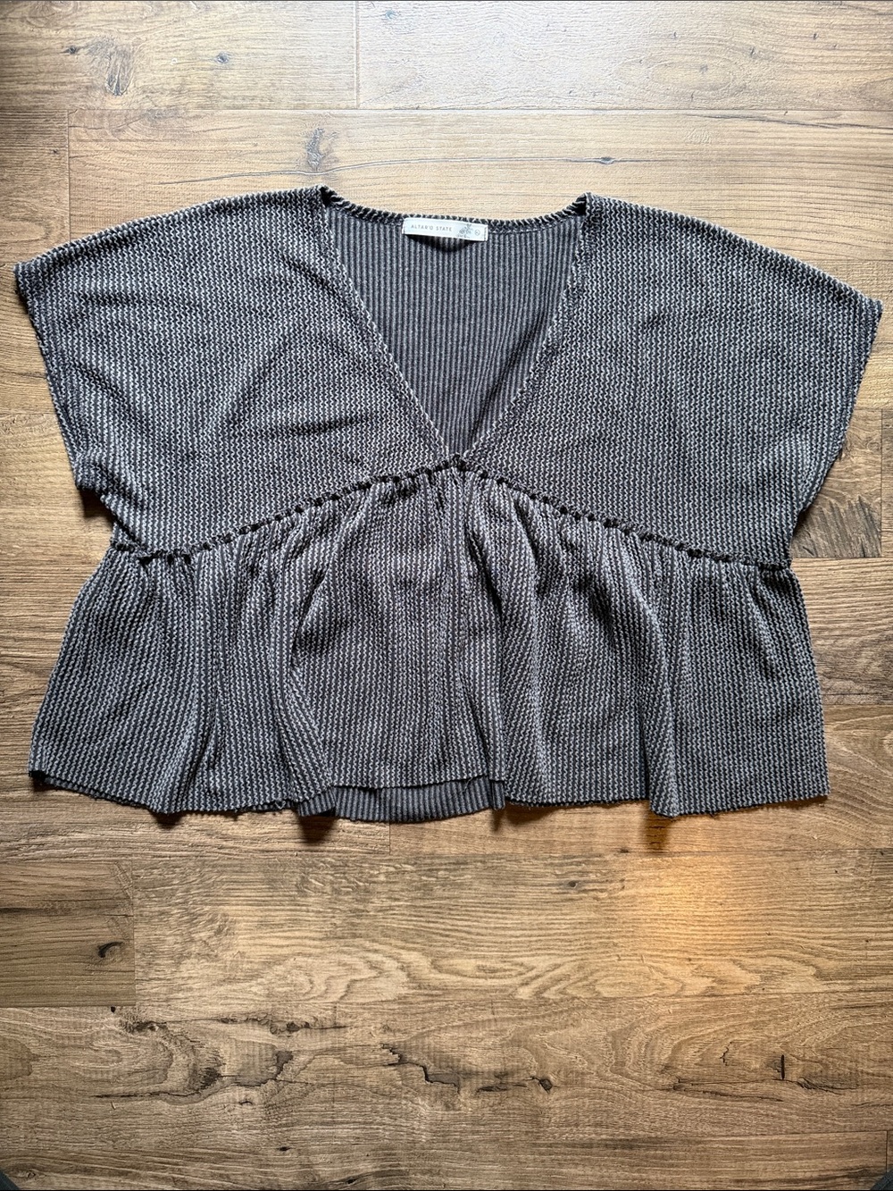 Altar'd State Gray Boxy V-Neck Peplum Top